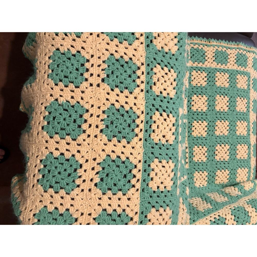 Handmade Crochet Granny Squares Throw Blanket Green And Yellow Afghan 82”x47” - Picture 9 of 9